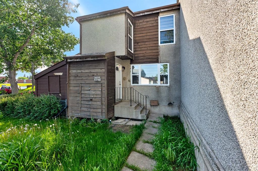 287 Pensville Close Se, Calgary, AB