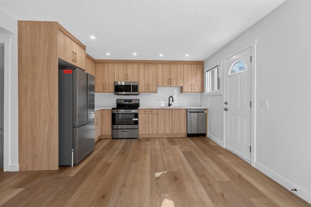 287 Pensville Close Se, Calgary, AB