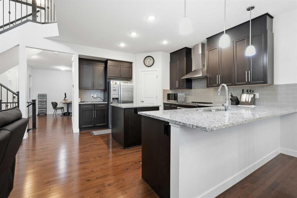 37 Nolanhurst Crescent Nw, Calgary, AB - Indoor Photo Showing Kitchen With Upgraded Kitchen