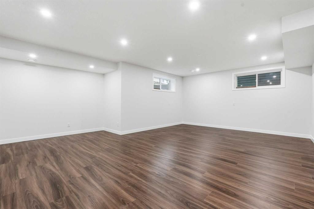37 Nolanhurst Crescent Nw, Calgary, AB - Indoor