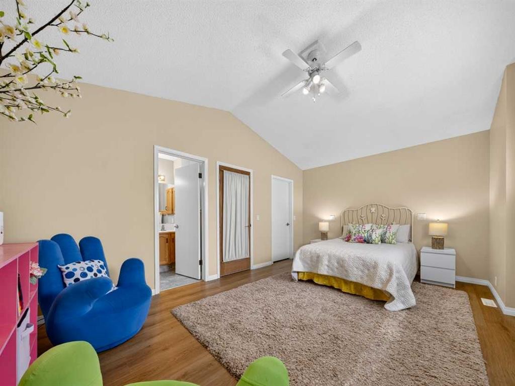 125 Coverton Circle Ne, Calgary, AB - Indoor Photo Showing Bedroom