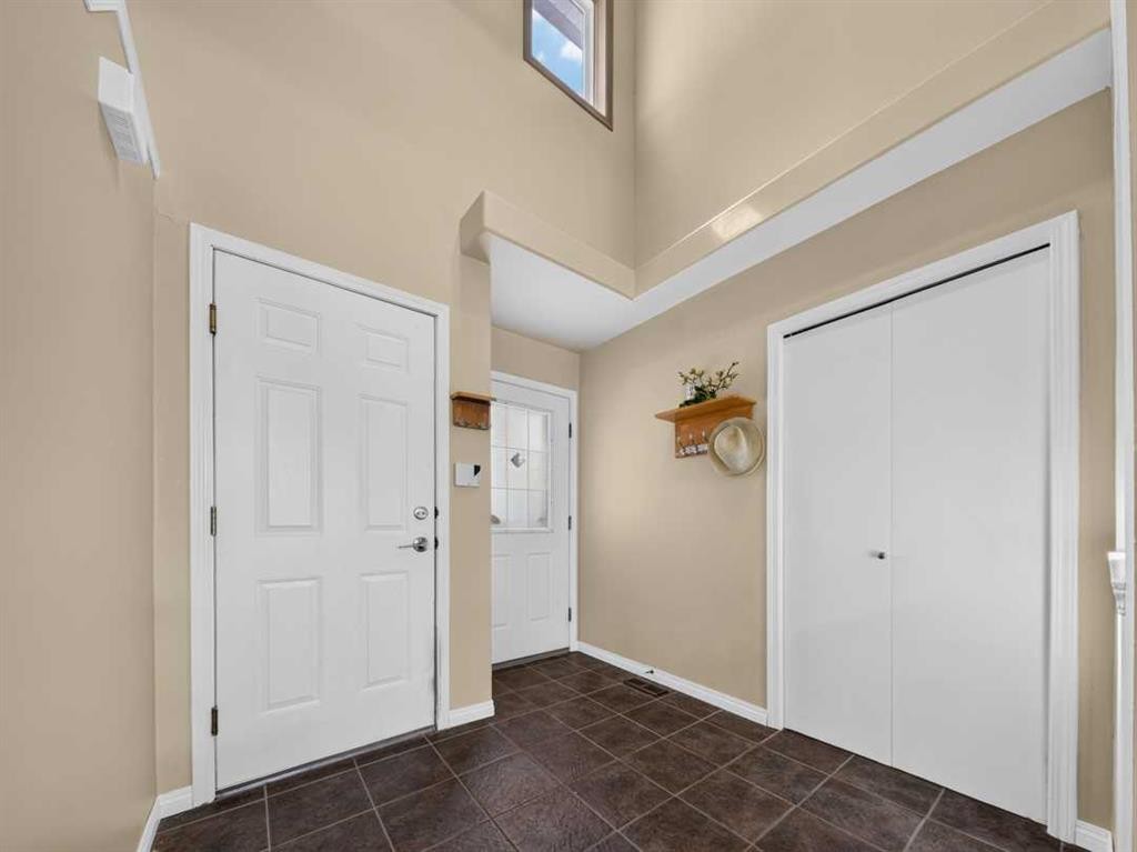 125 Coverton Circle Ne, Calgary, AB - Indoor Photo Showing Other Room
