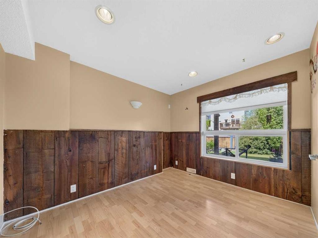 125 Coverton Circle Ne, Calgary, AB - Indoor Photo Showing Other Room