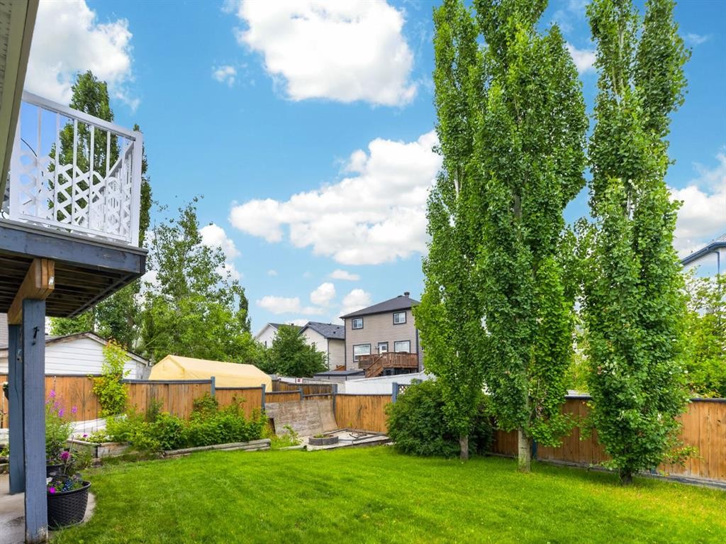 125 Coverton Circle Ne, Calgary, AB - Outdoor