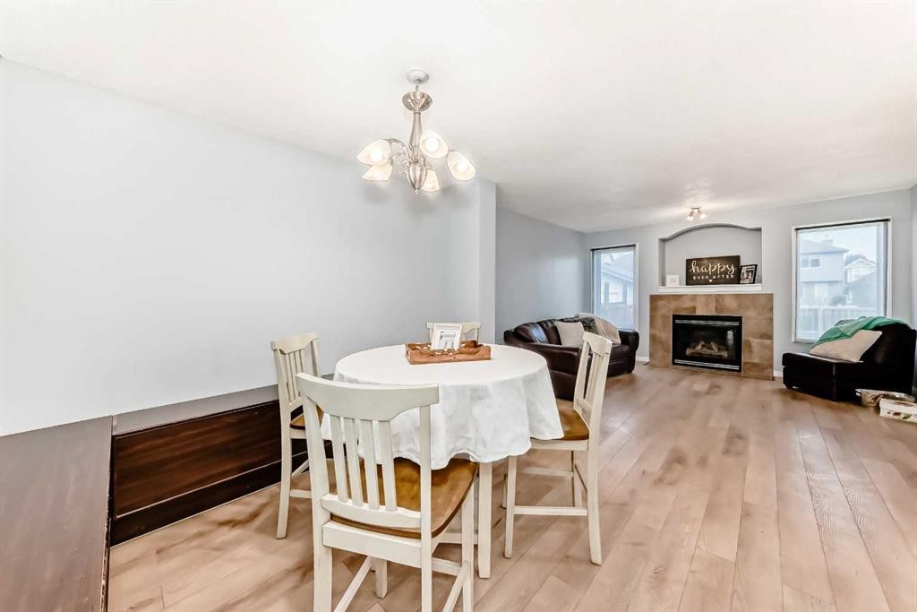 142 Auburn Bay Heights Se, Calgary, AB
