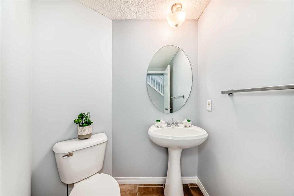142 Auburn Bay Heights Se, Calgary, AB