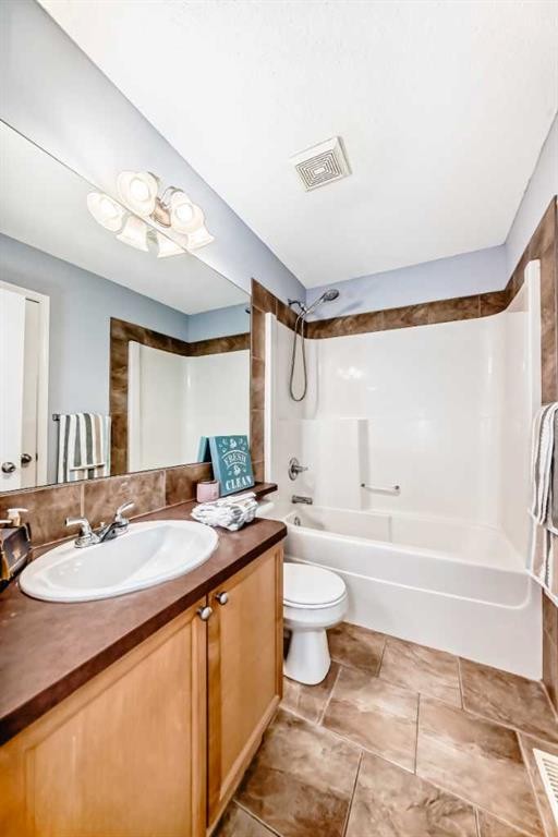 142 Auburn Bay Heights Se, Calgary, AB