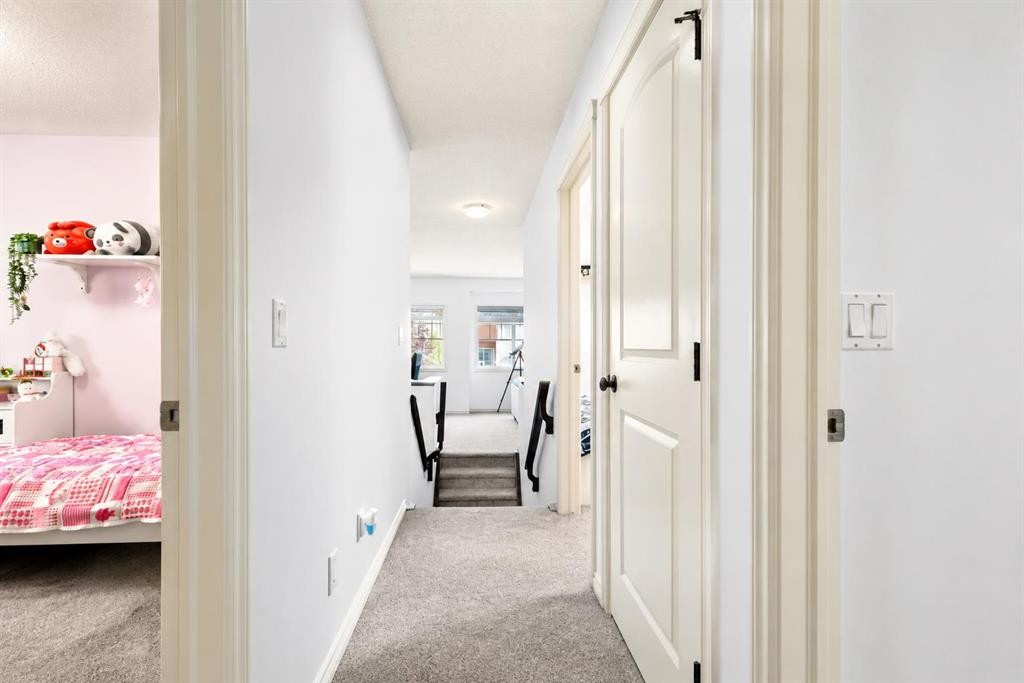 821 Auburn Bay Boulevard Se, Calgary, AB - Indoor Photo Showing Other Room