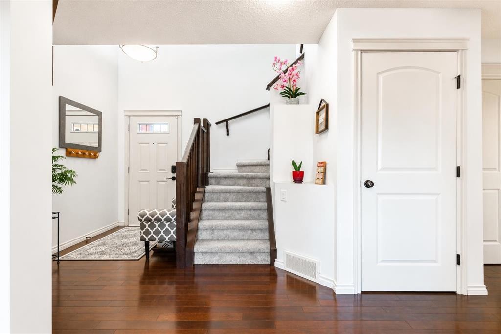 821 Auburn Bay Boulevard Se, Calgary, AB - Indoor Photo Showing Other Room