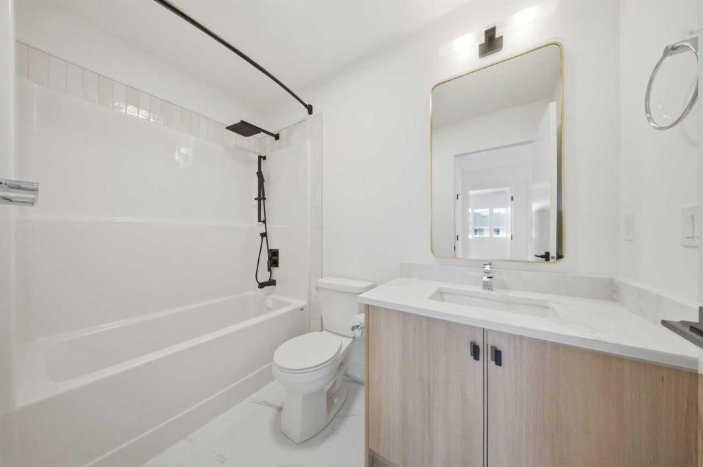 418 Belvedere Boulevard Se, Calgary, AB
