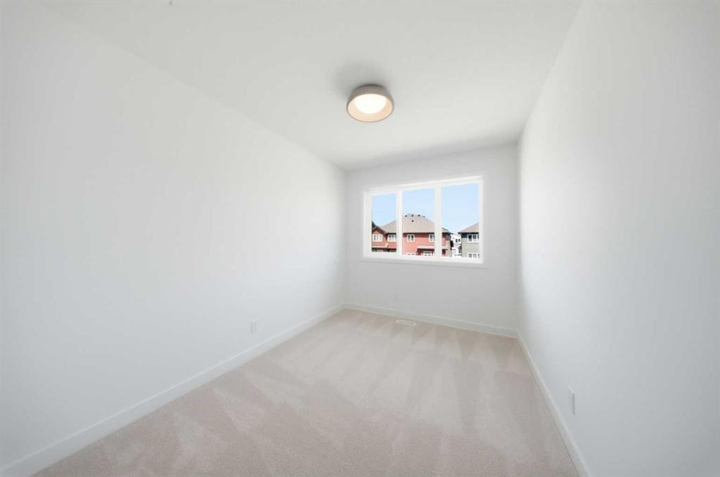 418 Belvedere Boulevard Se, Calgary, AB