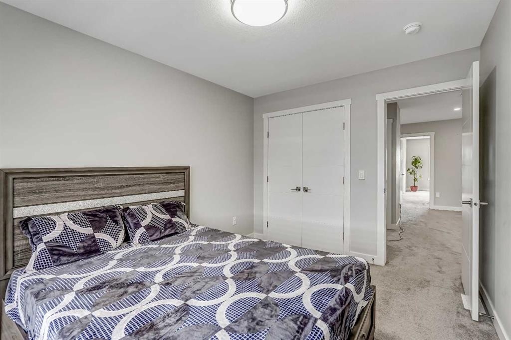 349 Corner Meadows Way Ne, Calgary, AB - Indoor Photo Showing Bedroom