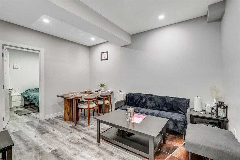 349 Corner Meadows Way Ne, Calgary, AB - Indoor