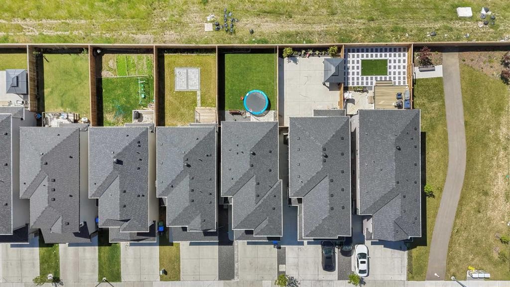 349 Corner Meadows Way Ne, Calgary, AB - Outdoor