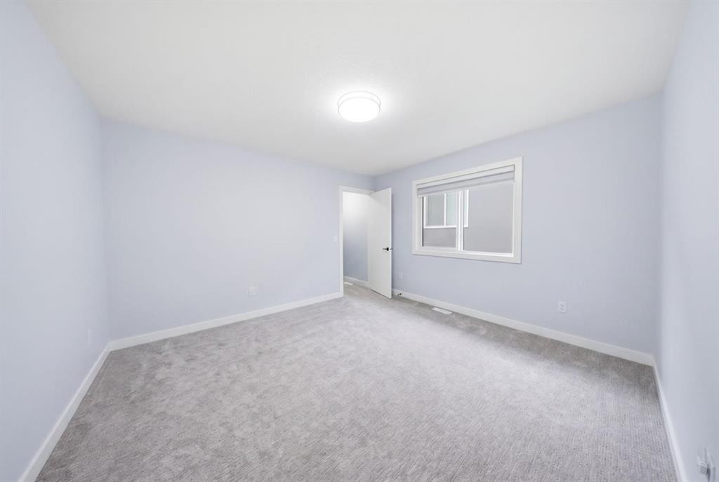 82 Waterford Crescent, Chestermere, AB