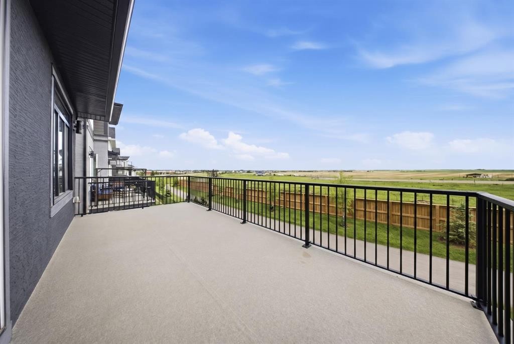 82 Waterford Crescent, Chestermere, AB