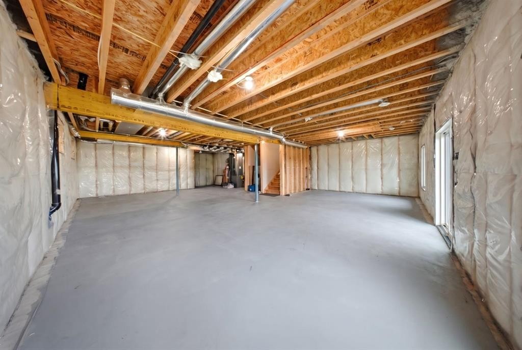 82 Waterford Crescent, Chestermere, AB