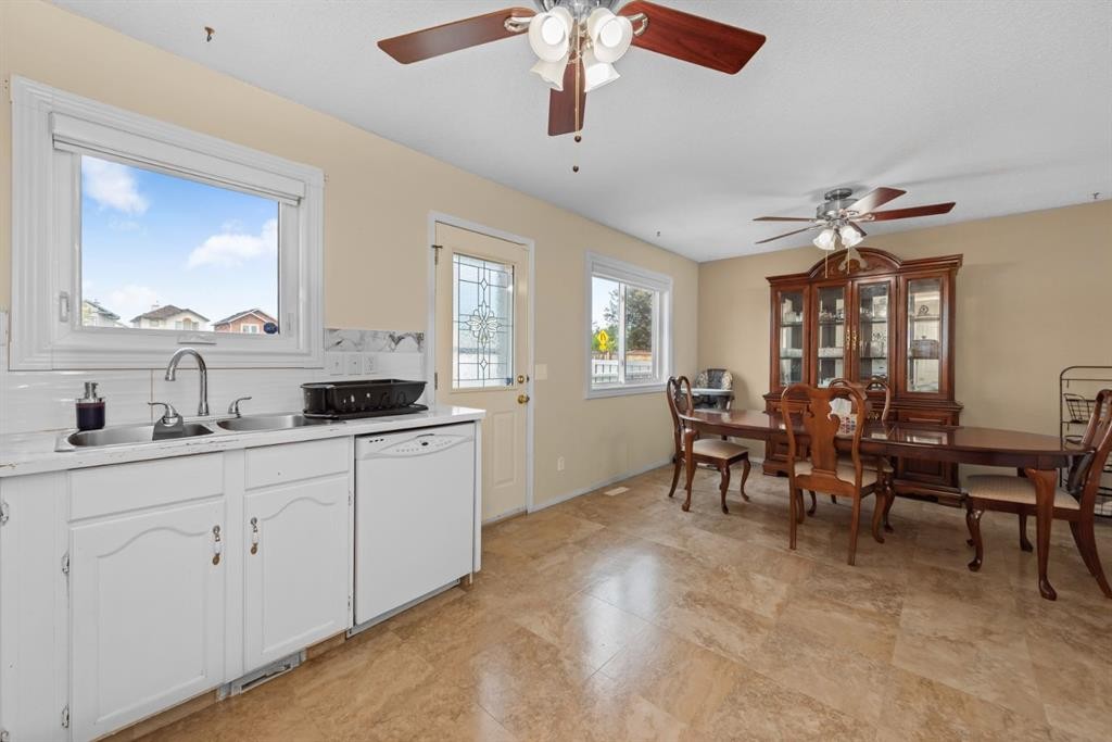 131 Coral Springs Circle Ne, Calgary, AB