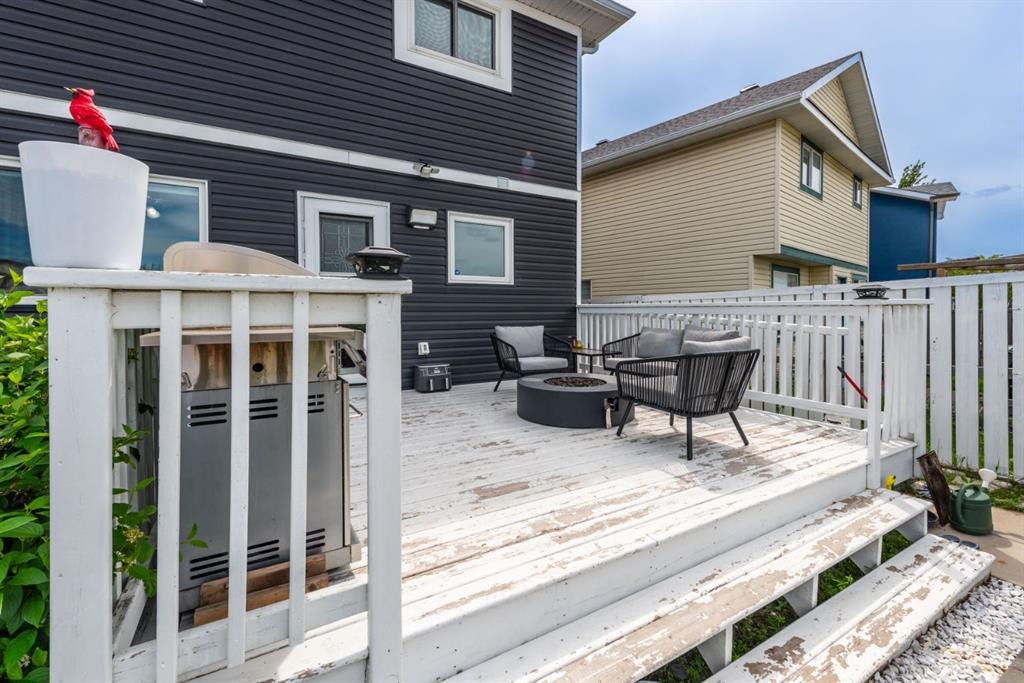 131 Coral Springs Circle Ne, Calgary, AB