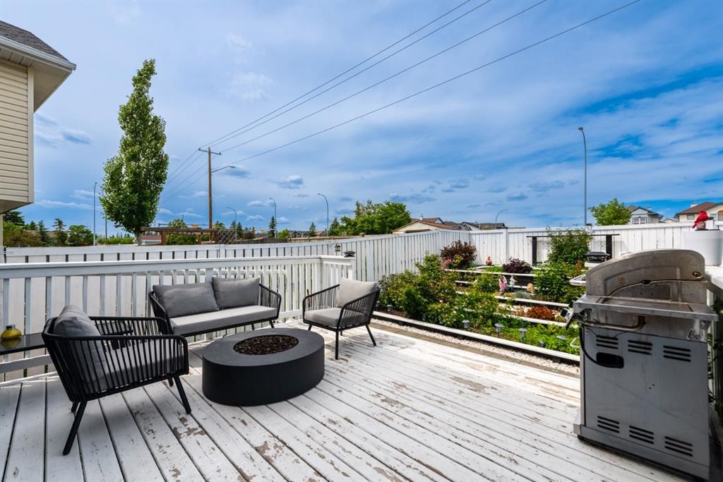 131 Coral Springs Circle Ne, Calgary, AB