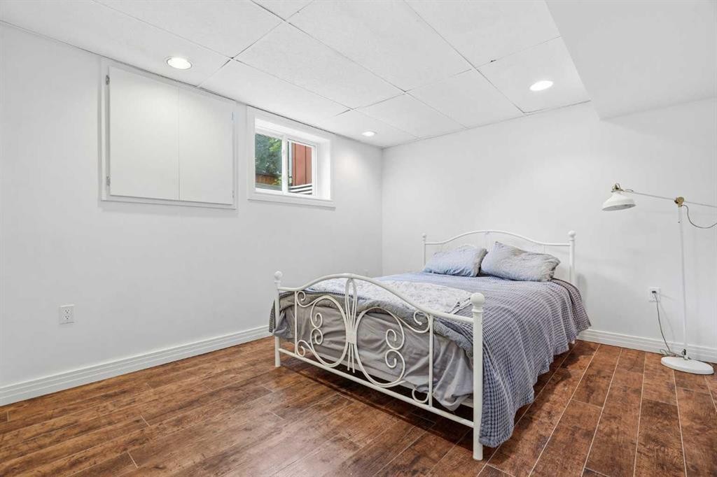 527 Deer Side Place Se, Calgary, AB
