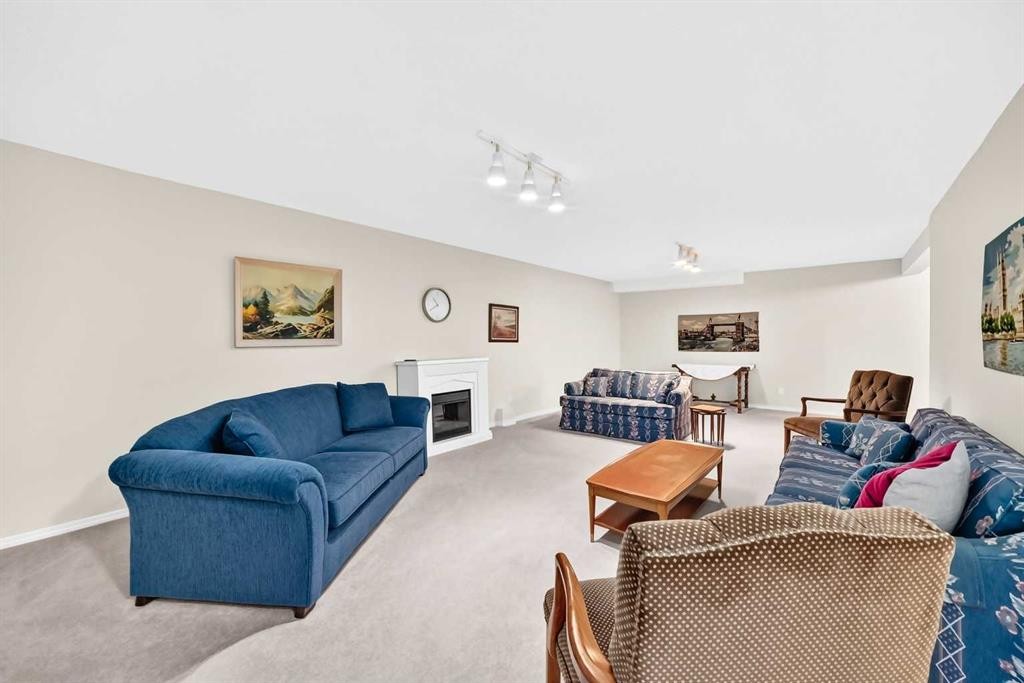 23 Ceduna Park Sw, Calgary, AB