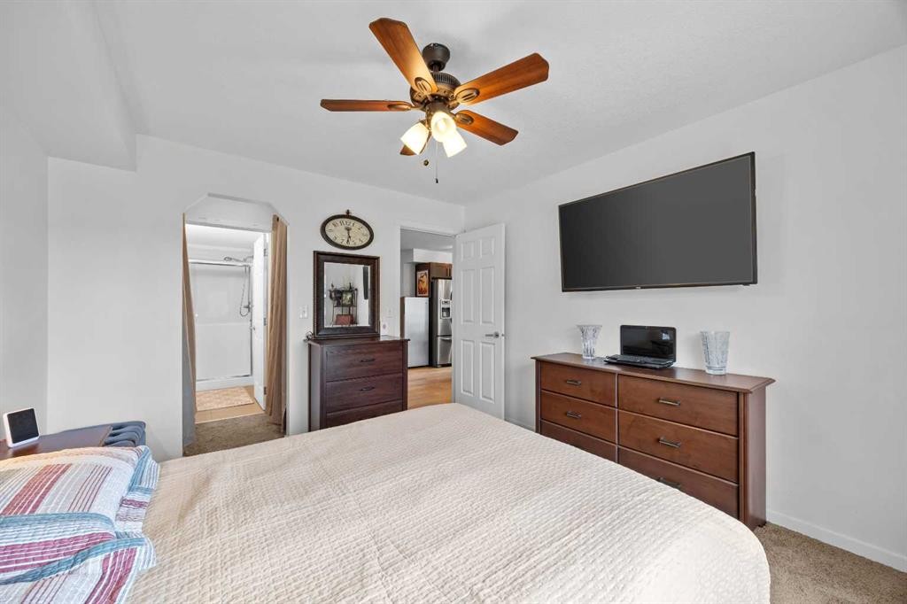 5309-755 Copperpond Boulevard Se, Calgary, AB - Indoor Photo Showing Bedroom