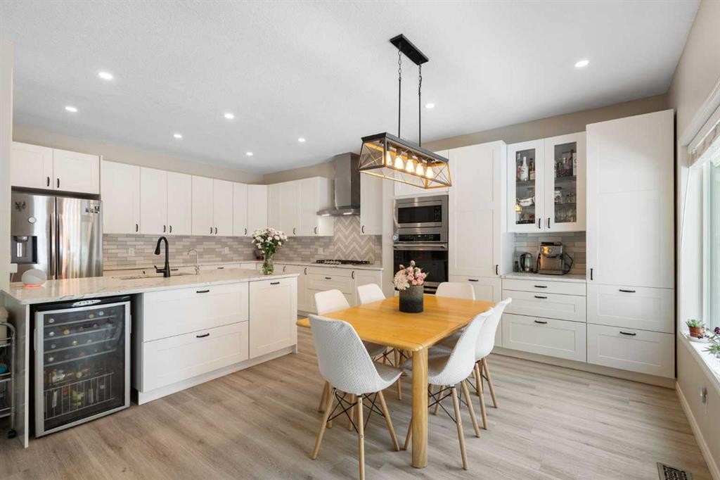 92 Cranleigh Close Se, Calgary, AB