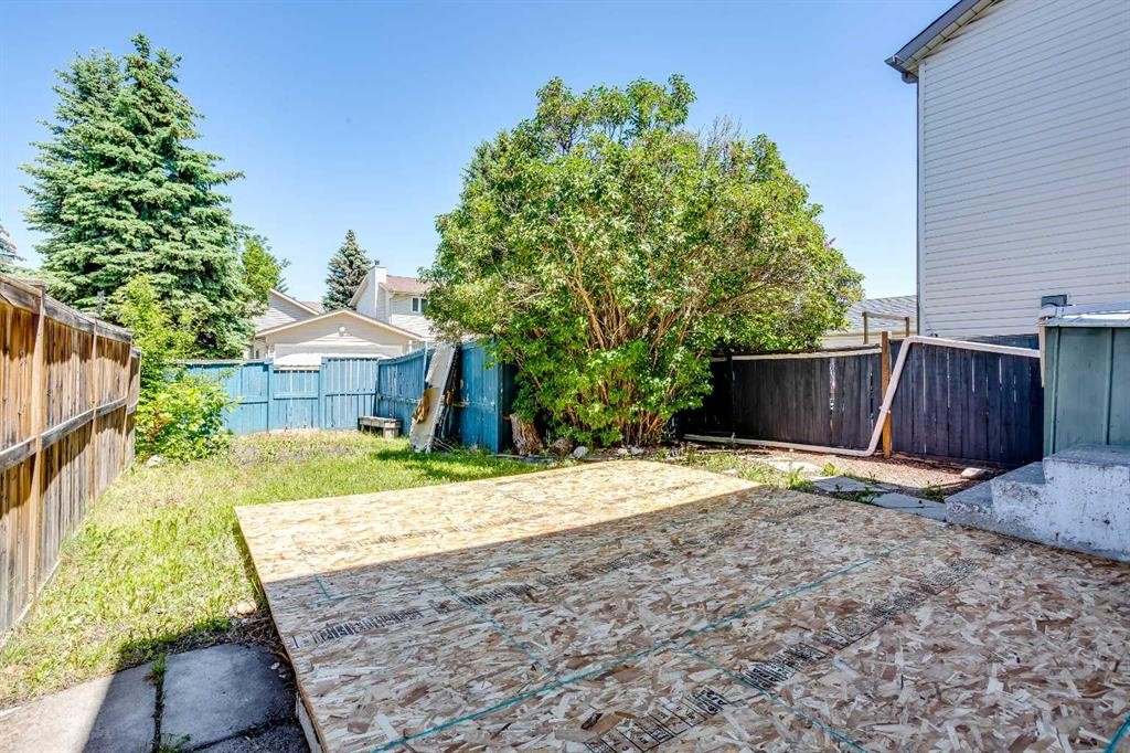 2330 Woodview Drive Sw, Calgary, AB