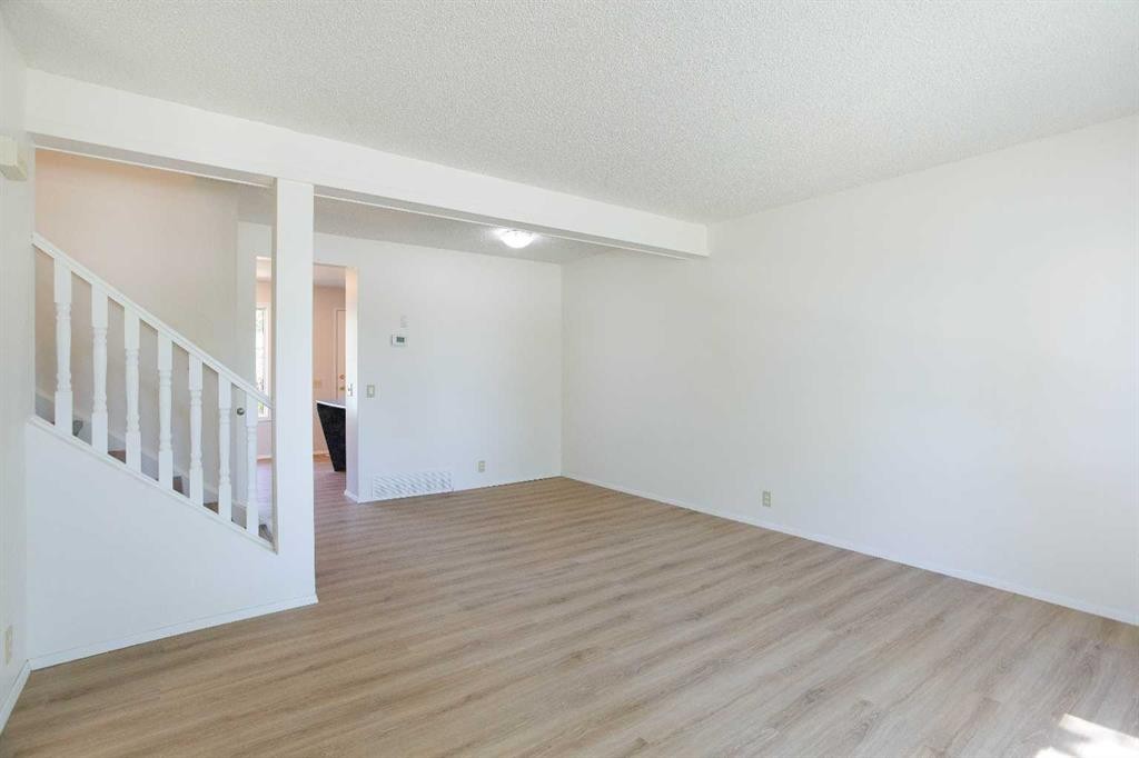 2330 Woodview Drive Sw, Calgary, AB