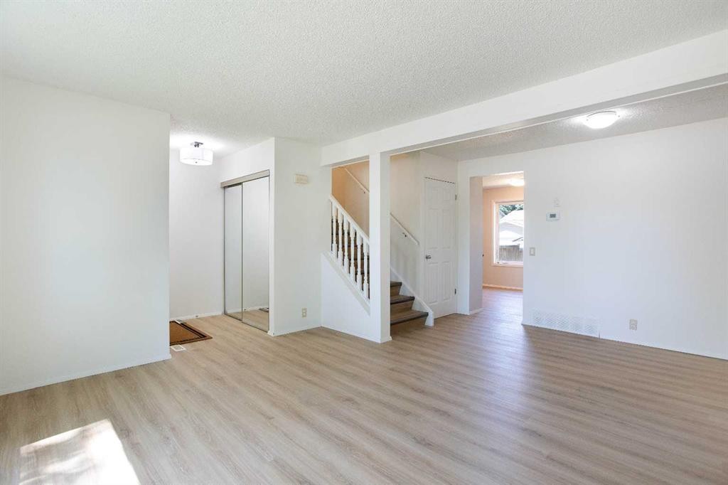 2330 Woodview Drive Sw, Calgary, AB
