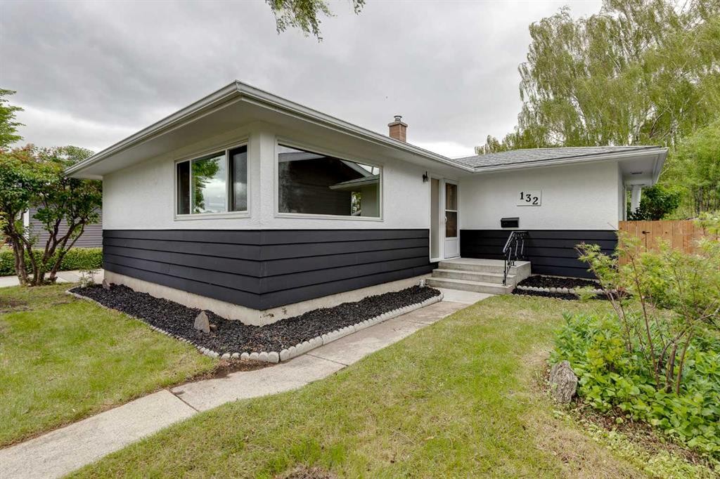 132 Haysboro Crescent Sw, Calgary, AB