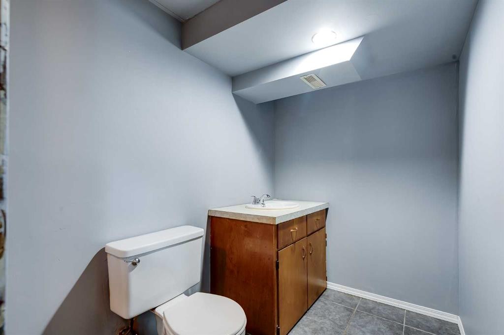 132 Haysboro Crescent Sw, Calgary, AB