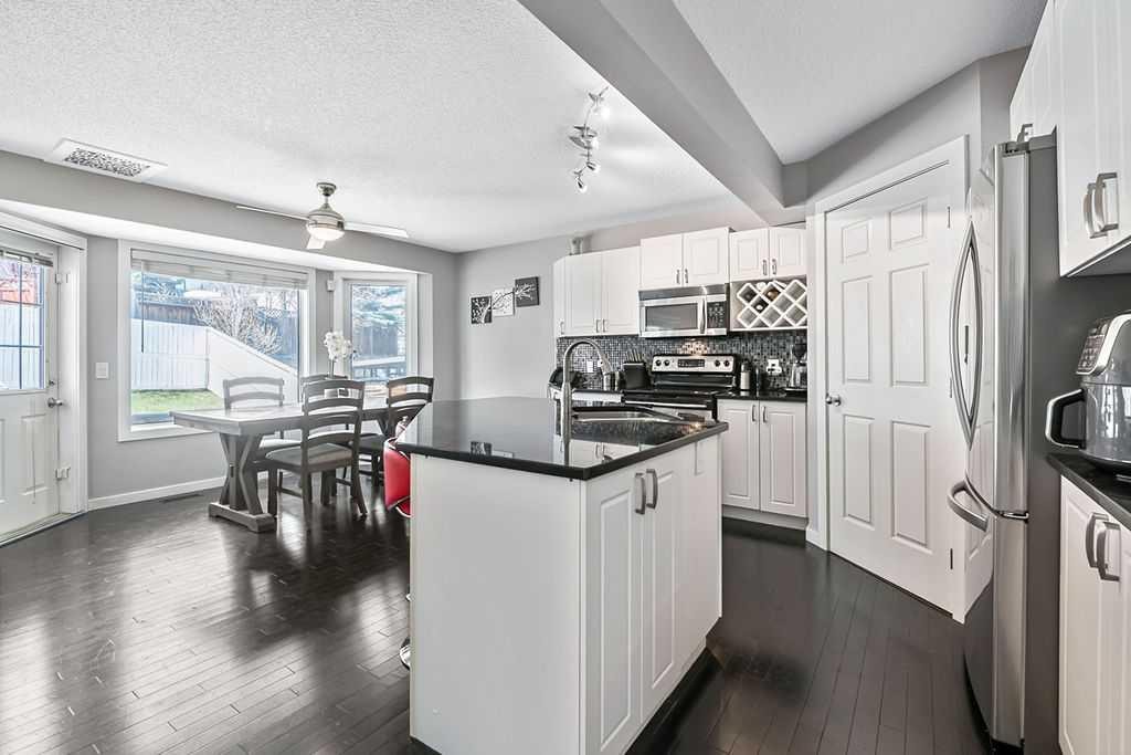 113 Harvest Oak Rise Ne, Calgary, AB