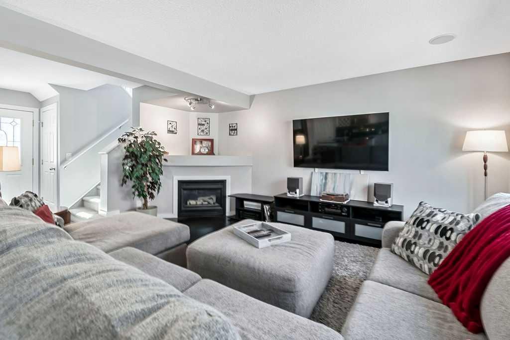 113 Harvest Oak Rise Ne, Calgary, AB