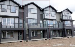 18 Sundown Place Cochrane, AB T4C 3H2
