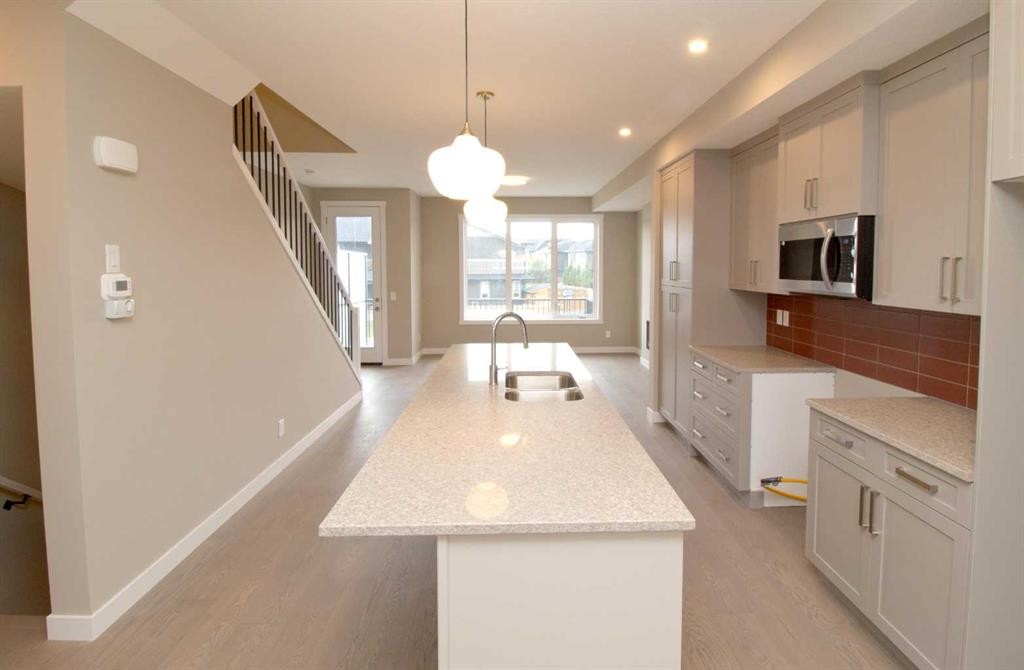 18 Sundown Place, Cochrane, AB