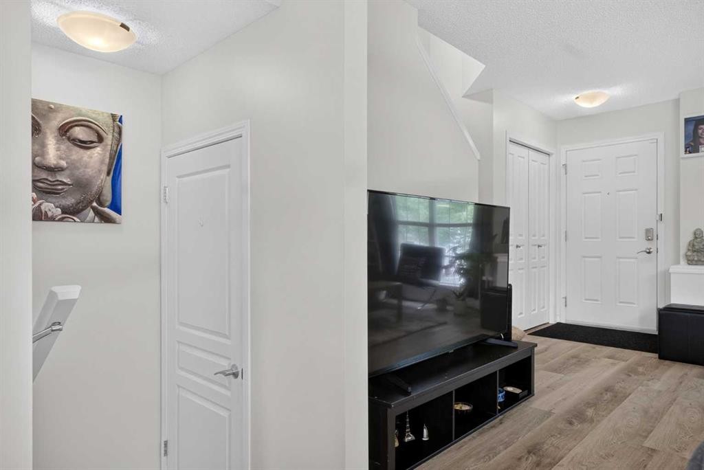 60 Auburn Bay Boulevard Se, Calgary, AB