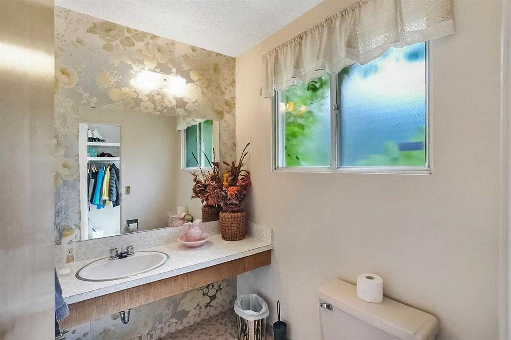 3415 Utah Crescent Nw, Calgary, AB