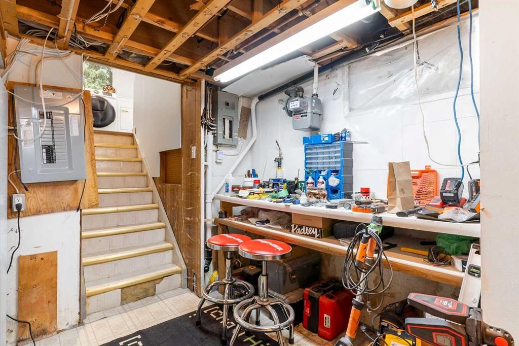 402 Boake Avenue, Cremona, AB