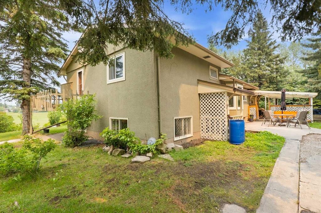402 Boake Avenue, Cremona, AB