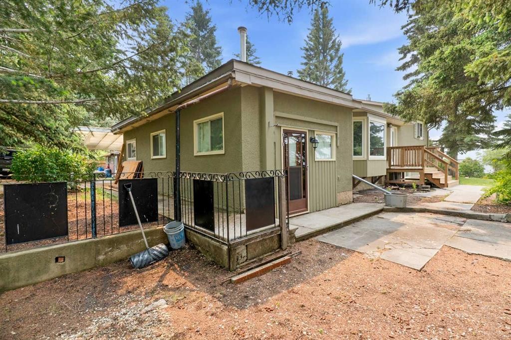 402 Boake Avenue, Cremona, AB