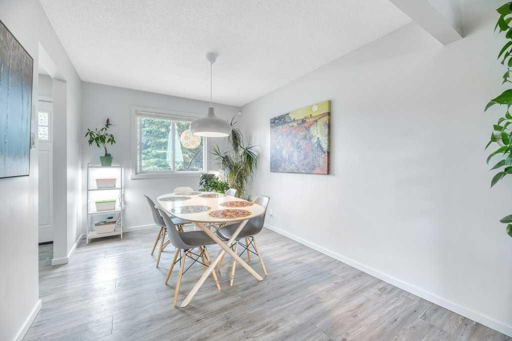 7311 35 Avenue Nw, Calgary, AB