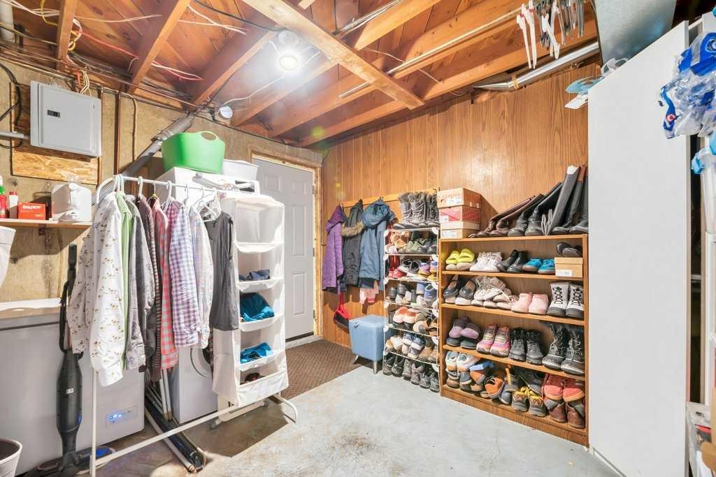 7311 35 Avenue Nw, Calgary, AB