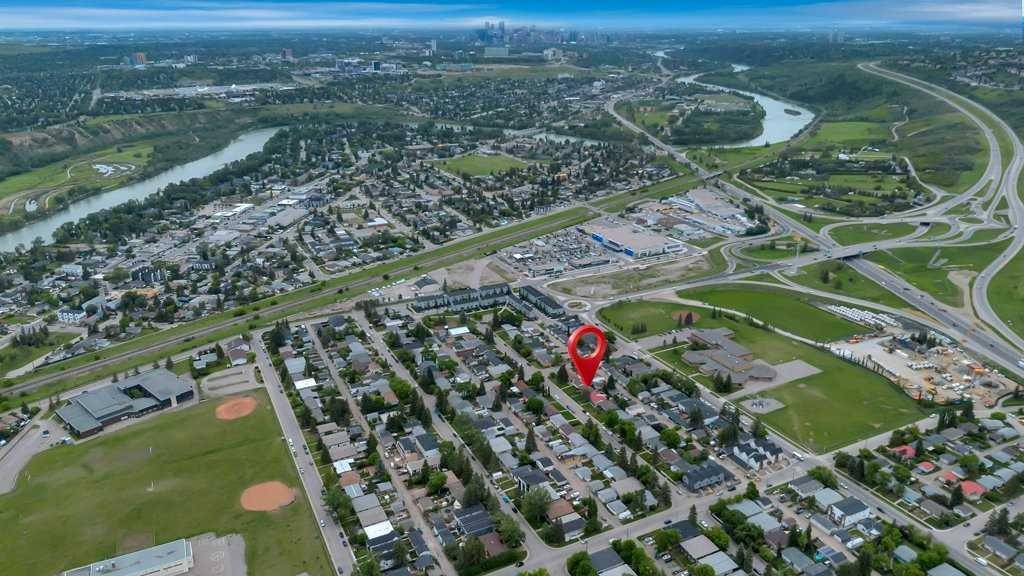 7311 35 Avenue Nw, Calgary, AB