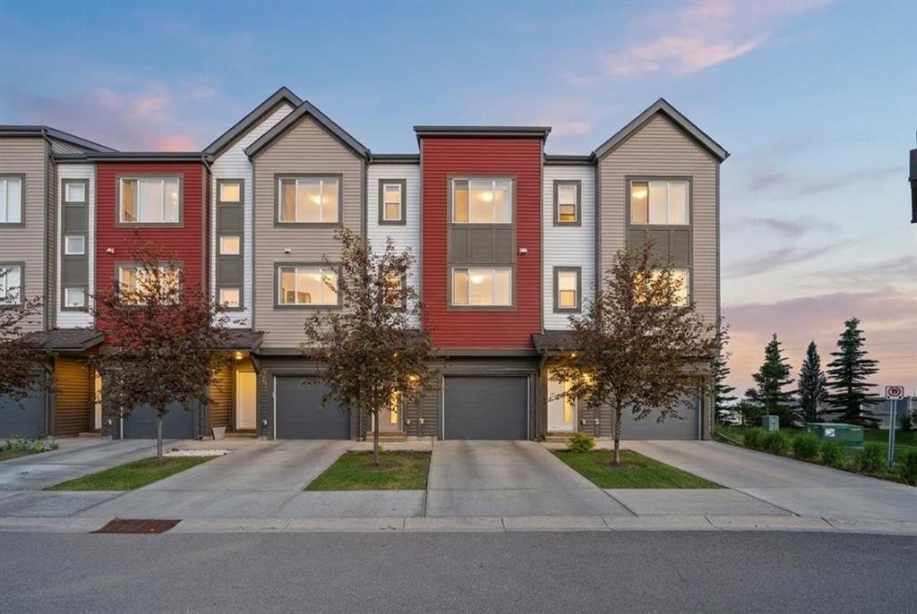 98 Copperstone Villas, Calgary, AB