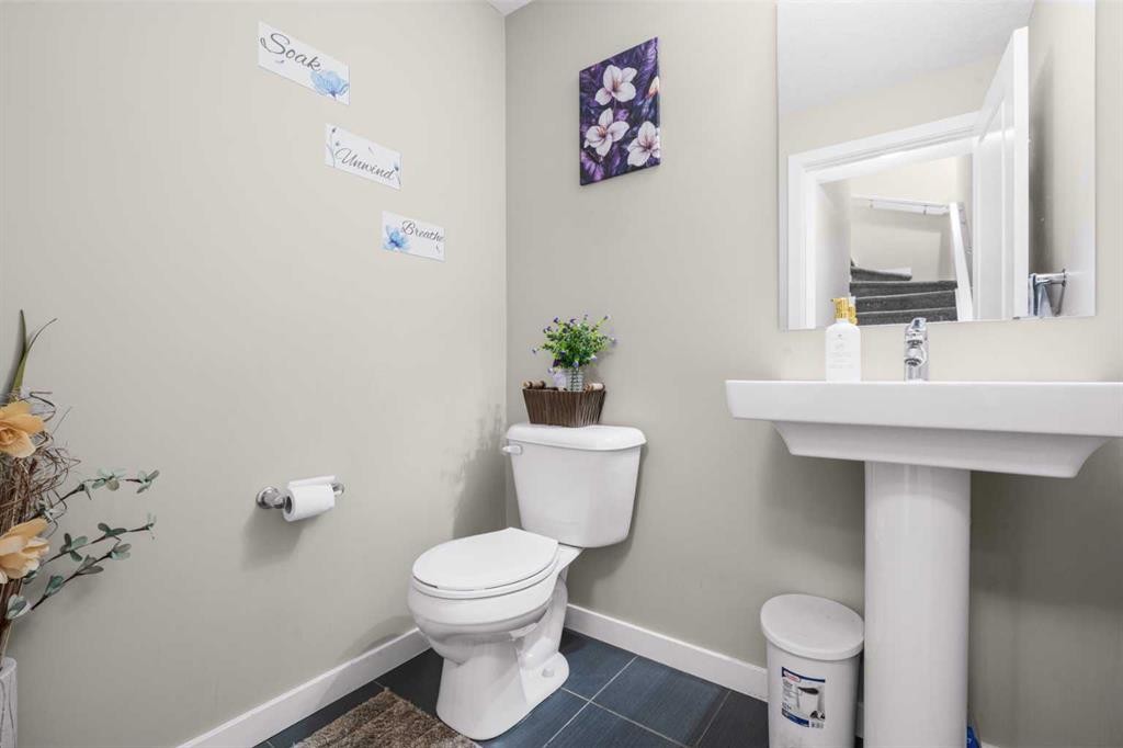 98 Copperstone Villas, Calgary, AB