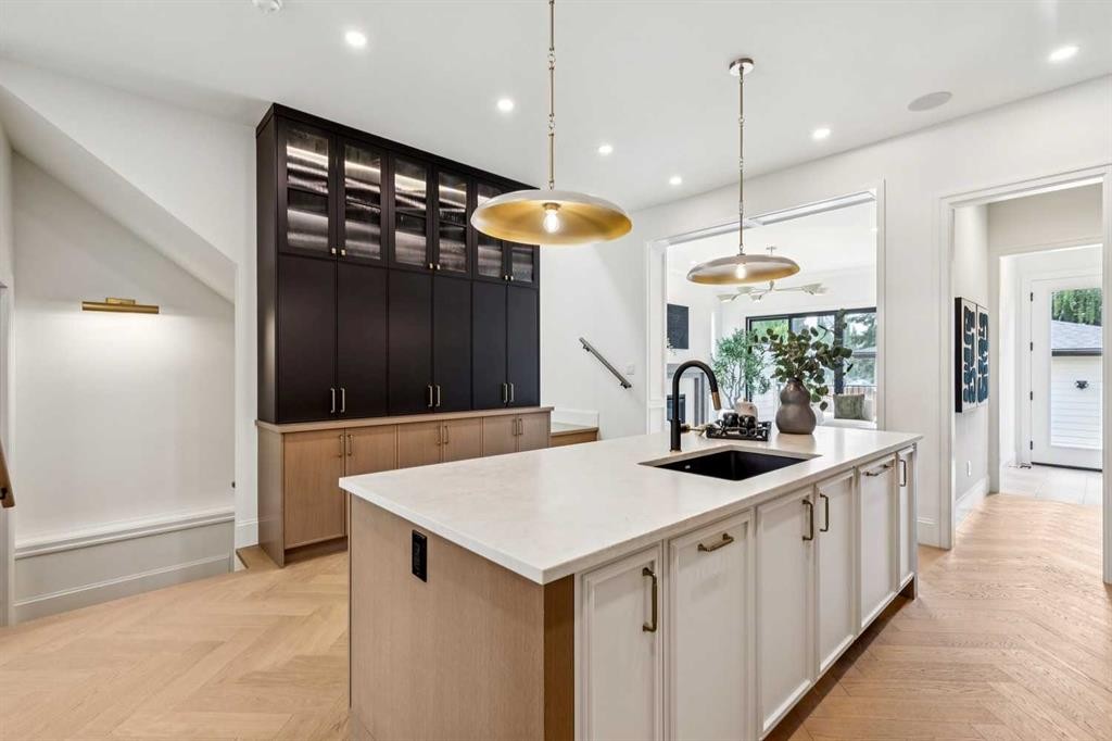 1603 42 Avenue Sw, Calgary, AB