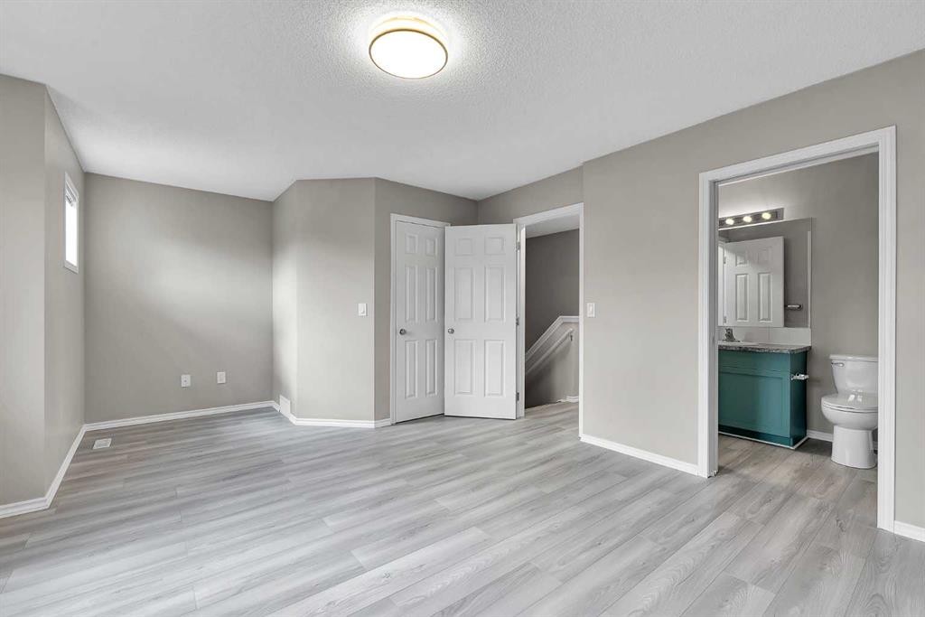 86 Country Village Gate Ne, Calgary, AB - Indoor Photo Showing Other Room