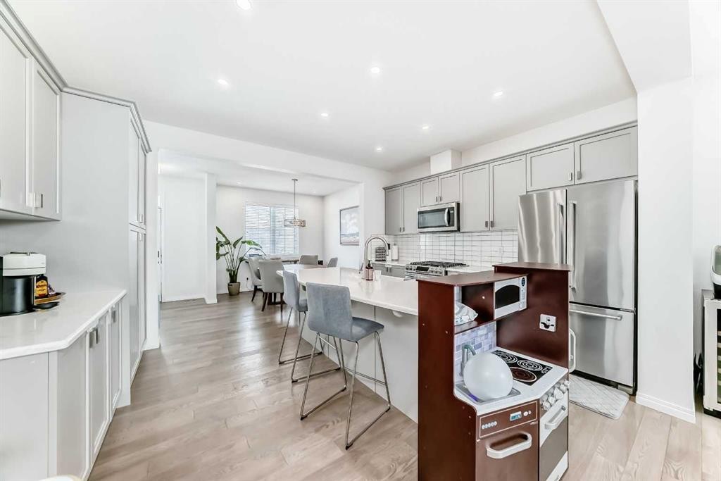 372 Carrington Way Nw, Calgary, AB - Indoor Photo Showing Kitchen With Stainless Steel Kitchen With Upgraded Kitchen